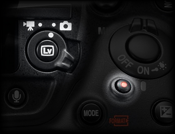 New controls on the Nikon D4, which are here at the expense of photographic functions.