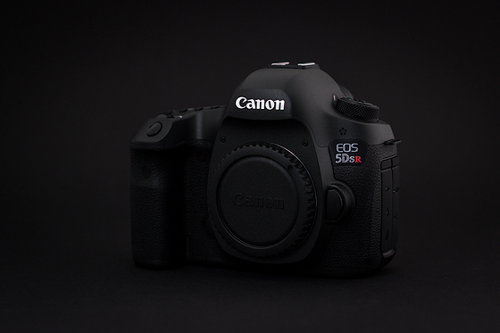 Canon EOS 5DSR.