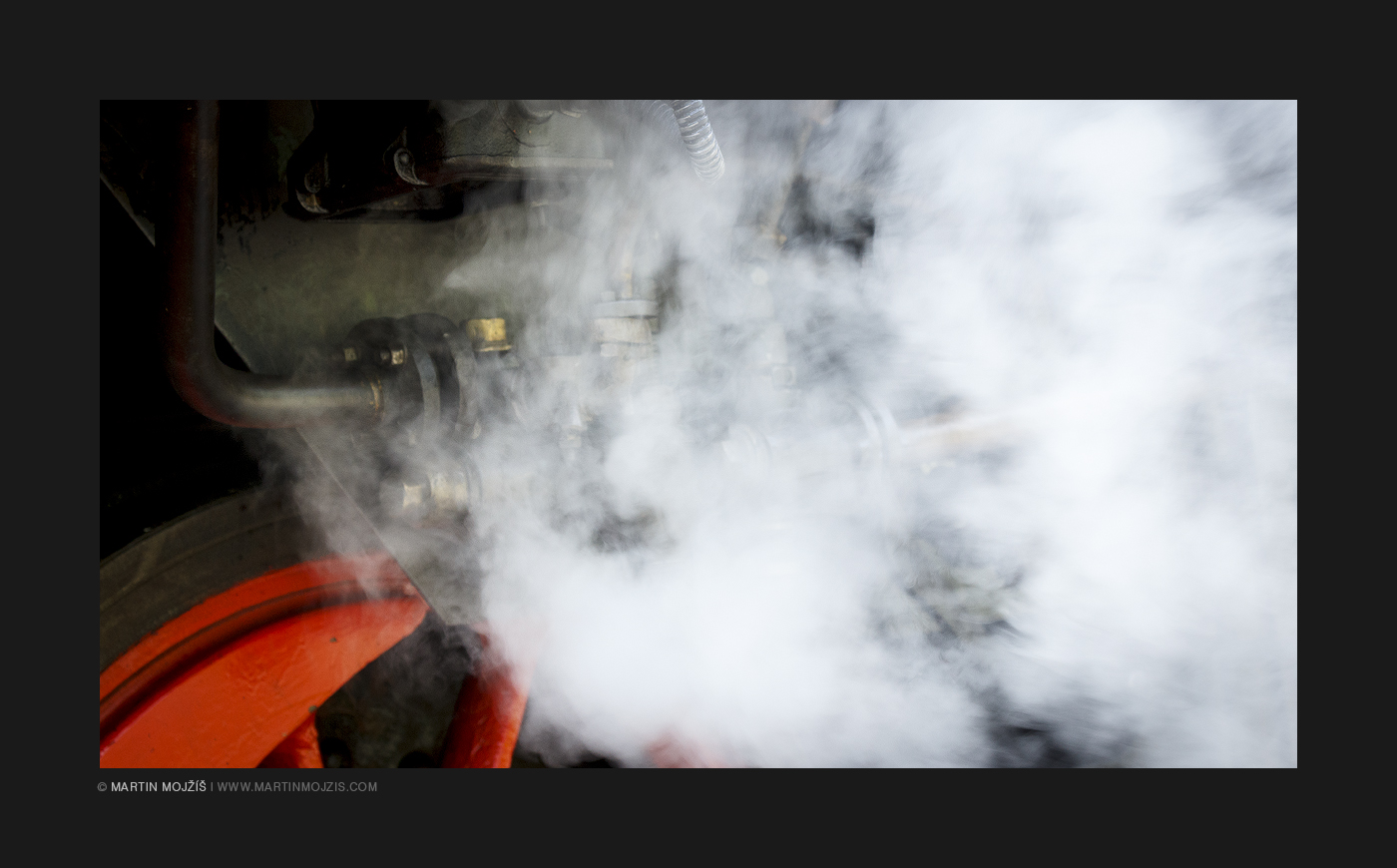 Clouds of steam, steam locomotive. Kolesovka 2017.