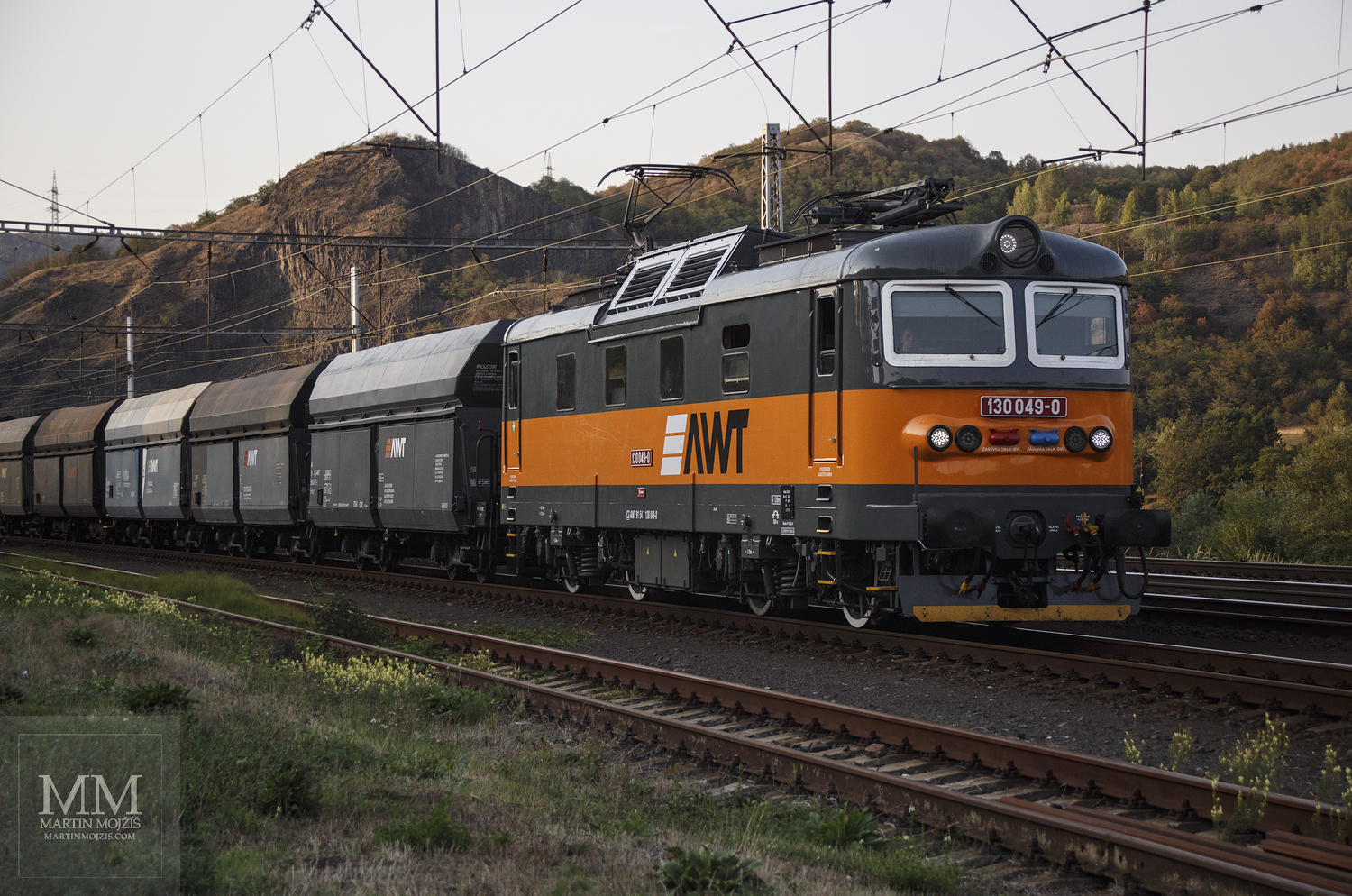 Elektrická lokomotiva 130 049-0 AWT.
