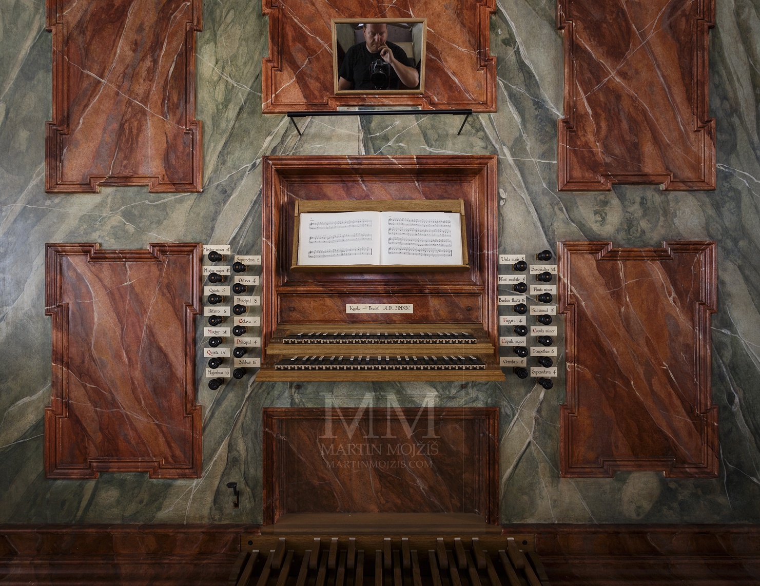 Church of st. Peter and Paul in Melnik. Church organ. Professional photography of architecture - interiors.
